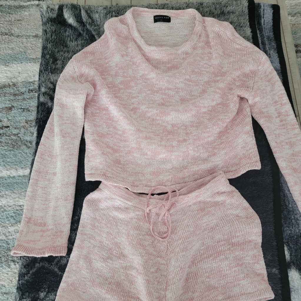 Knitted Sets